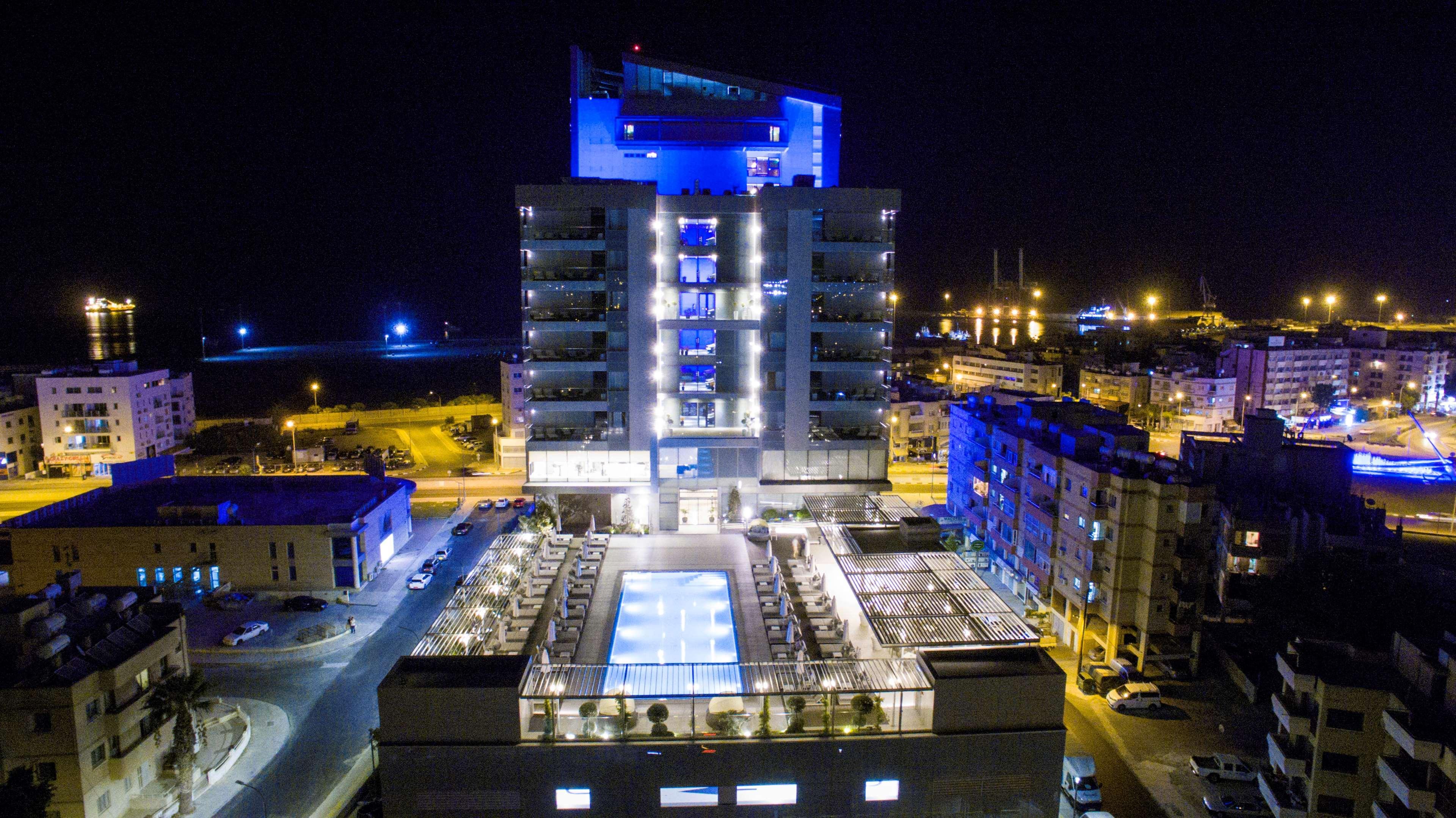 Radisson Blu Hotel, Ларнака Екстериор снимка